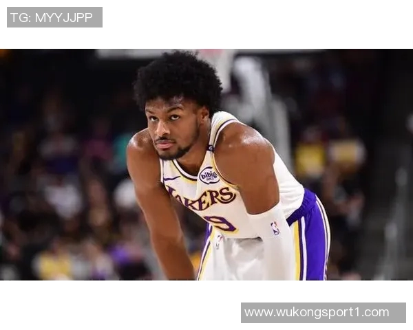 雷迪克称赞布朗尼成长显著G联盟经历助力他的全面提升