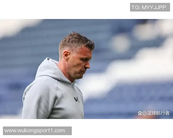 前米堡主帅罗伯爱德华兹正式回归狼队担任主教练合同为期三年半