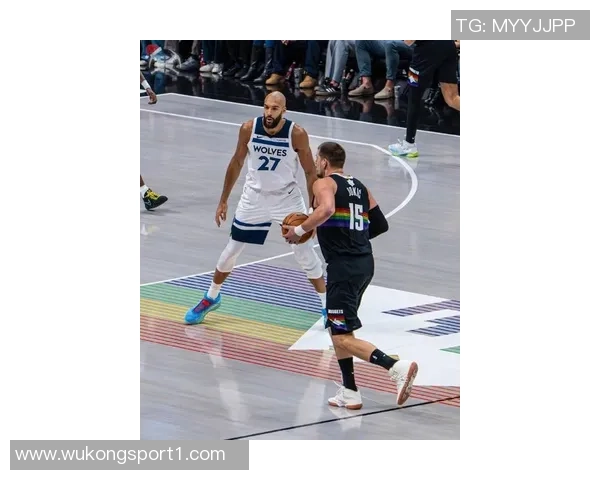 戈贝尔狂砍八记扣篮库里成背景板森林狼官方推文邀你观看精彩集锦 戈贝尔狂砍八记扣篮库里成背景板森林狼官方推文邀你观看精彩集锦