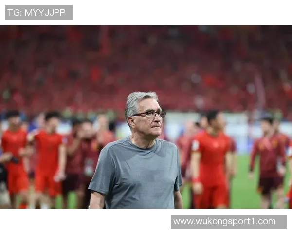 国足教练伊万未能发挥人才优势令人失望履历成疑