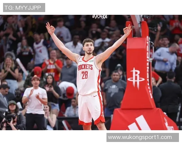 本赛季场均28分5篮板5助攻且真实命中率超65的三位球员分析