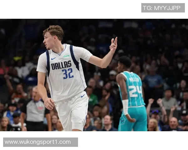 弗拉格狂砍42分创历史追平独行侠新秀单场得分纪录